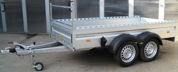 Humbaur HA 253015 mit Lochreling und Leitergestell, 2000kg zGG, 303x150cm, Einmaliger Abverkaufspreis