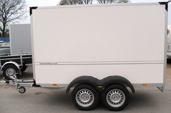 Humbaur HK 253015-18P mit Auffahrrampe