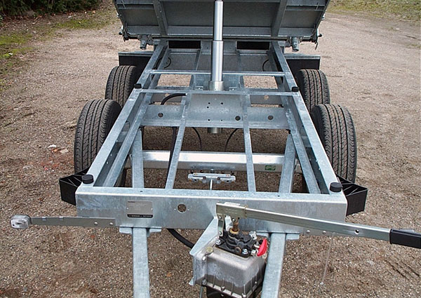 Humbaur Garant Heckkipper 2600 kg GG mit Alubordw�nden