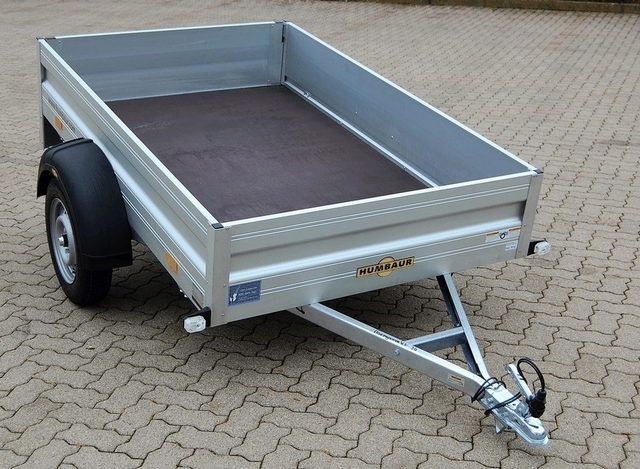 Humbaur HA 752113 mit Bugklappe und Profiline Hochplane grau 115cm Innenhöhe