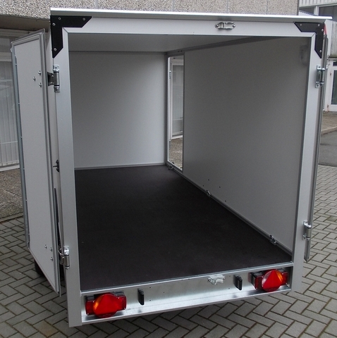 Humbaur HK 133015-18P mit SONDERINNENHÖHE, Seitentür und Tempo 100