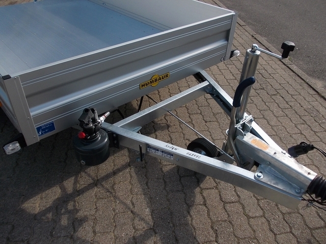 Humbaur HKT 152515 S gebremster Absenkanhänger mit Tempo 100, 35cm Bordwänden und Aluboden