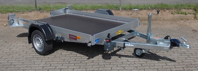 Humbaur HKT 182515 S gebremster Absenkanhänger mit Tempo 100