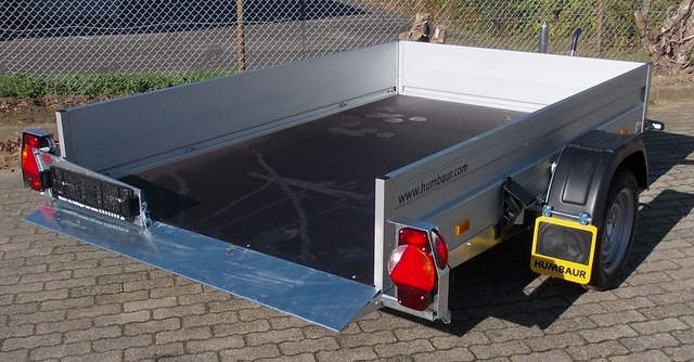 Humbaur HKT 182515 S gebremster Absenkanhänger mit 35cm Bordwänden und Tempo 100