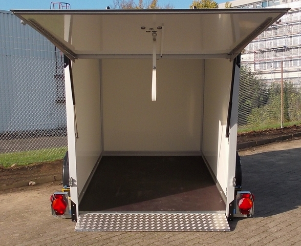 Humbaur HKT 182817-18P Absenkanhänger mit Kofferaufbau und Tempo 100
