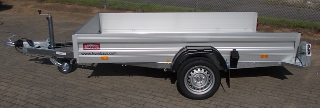Humbaur HKT 182817 S gebremster Absenkanhänger mit Tempo 100, 35cm Bordwänden und Aluboden