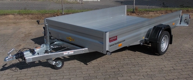 Humbaur HKT 183117 S gebremster Absenkanhänger mit Tempo 100, 35cm Bordwänden und Aluboden