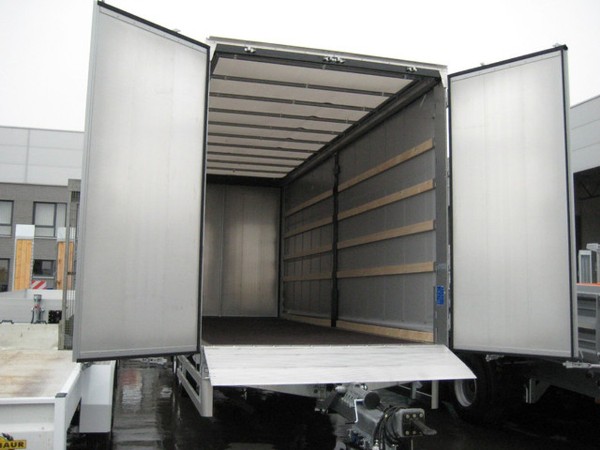 HUMBAUR HT 107324;Tandem-Speditionsanhänger 10,5t zGG in Durchladeausführung