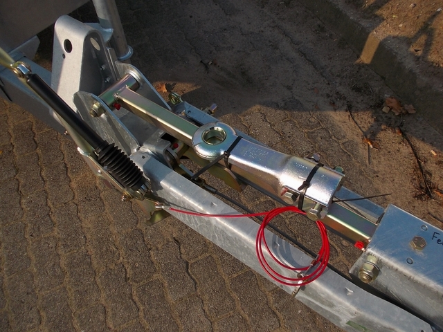 Humbaur HT 354121 HV höhenverstellbare Zugeinrichtung, DIN-Zugöse lose begelegt