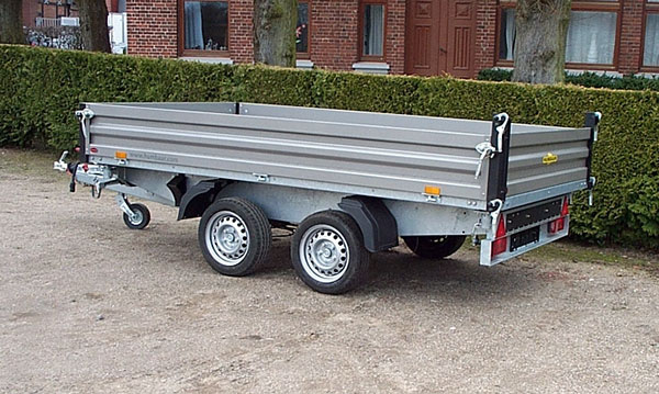 Humbaur Dreiseitenkipper HTK 3000.31, 3000kg GG mit Stahlbordwänden, Elektro+Handpumpe