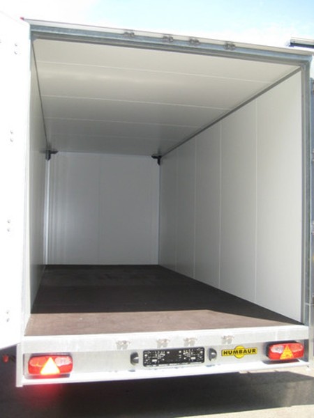 HUMBAUR HT 506020; Tandem Sandwichkofferaufbau 5,0t zGG