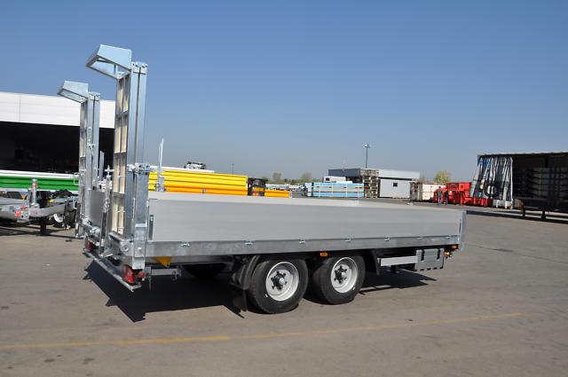Humbaur HBT 105224 BS 10,5t GG, mit stehenden Rampen