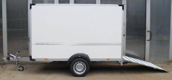 Humbaur HK 133015-18P mit Auffahrrampe