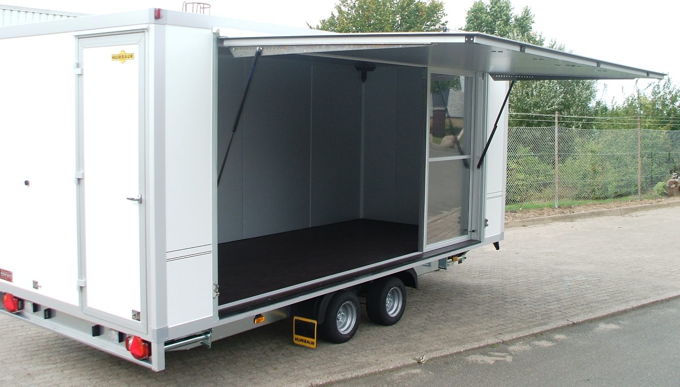 Humbaur Hkn 305020 20s Mit Einstiegsture Hinten Und Verkaufsklappe Mit 4 Flugeliger Schiebetur Aus Polycarbonat Zusatzlich Je Ecke Eine Teleskopkurbelstutze Pkw Anhanger Von Kroger Fahrzeugbau Anhanger Gunstig Kaufen