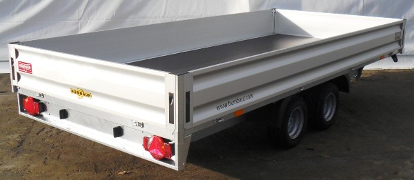 Humbaur HN 304118 mit niedrigem Fahrwerk
