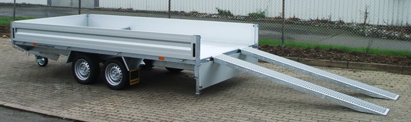Humbaur Universal 3500 mit Aluboden und Alubordwänden