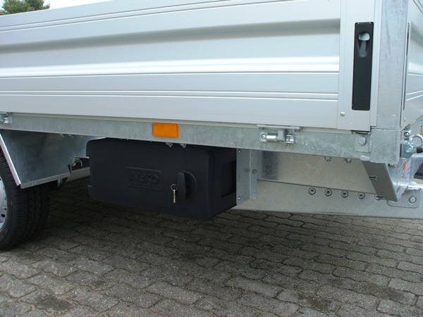 Humbaur Universal 3500 mit Aluboden und Alubordwänden