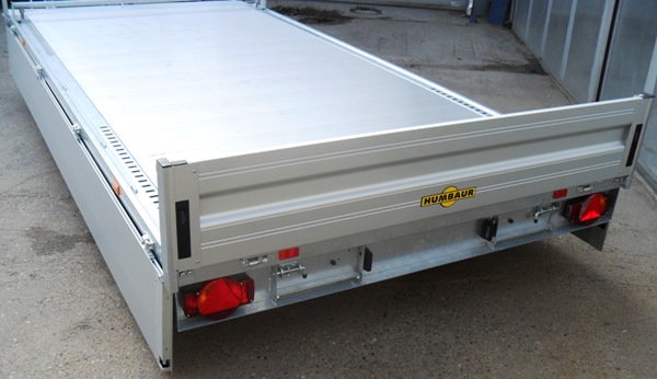 Humbaur Universal 3000 mit Aluboden und Alubordwänden