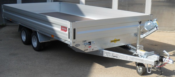 Humbaur Universal 3000 mit Holzboden und Alubordwänden