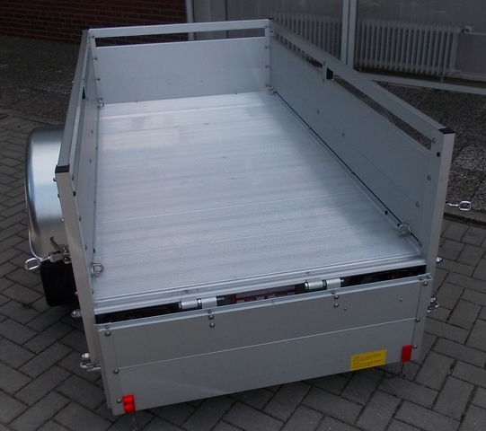 Koch B1000 mit 4 Zurrösen und Aluboden