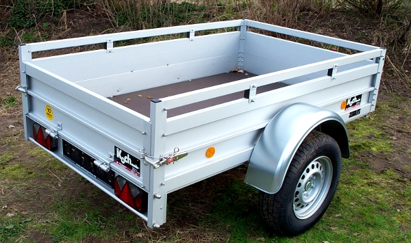 Koch 125.200.13 - Aluanhänger mit Reling, Tempo 100 und 4 Zurrösen, 1300kg, 200x125cm