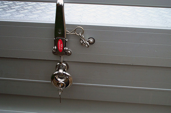 Koch B1000 mit Bordwanderhöhung und Deckel