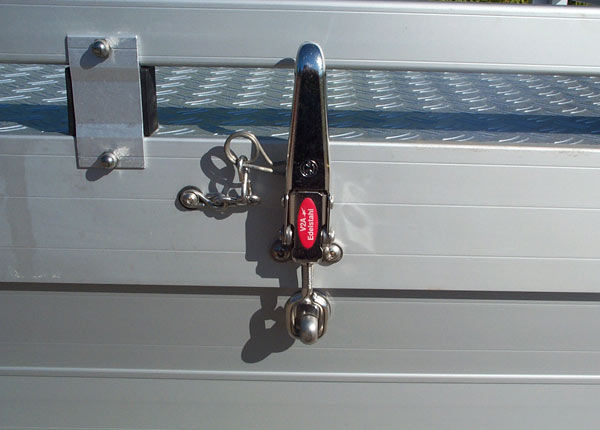 Koch B1000 mit doppelter Bordwanderhöhung und Deckel als Seitenöffner