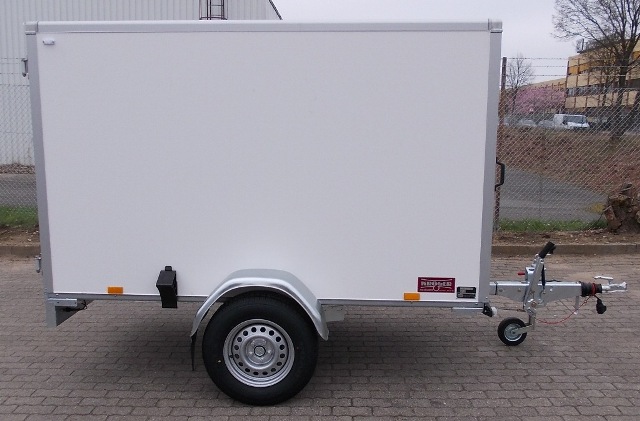 Saris DV135 1500 Kofferanhänger weiß, hinten mit Doppeltür