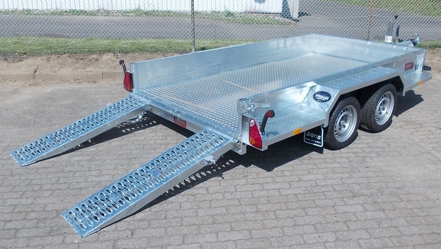 SARIS Magnum Explorer 3500 mit verstellbaren Rampen, Boden mit Aluriffelbelag