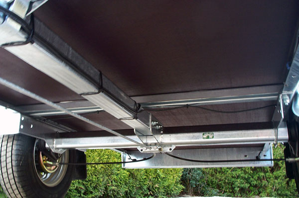 Saris H200 Koffer silbergrau, hinten mit Doppelt�r