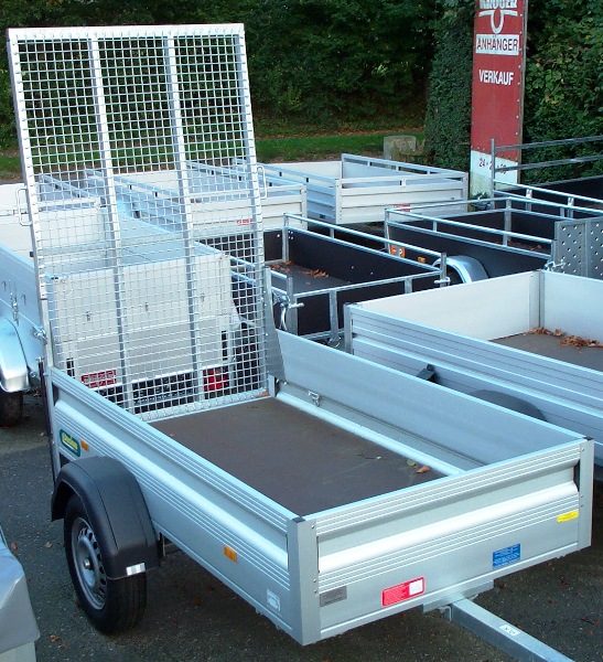 Unsinn K 821-13-1100-K, 750 kg z.GG., ungebremst, mit Stahlgitterauffahrklappe