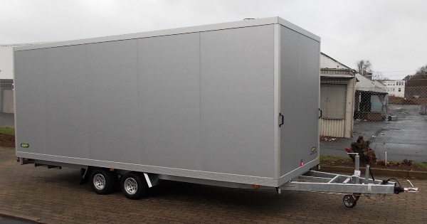 Unsinn PK 3054-10-2040 mit Beladerampe, Innenhöhe: 210 cm, mit Alufelgen