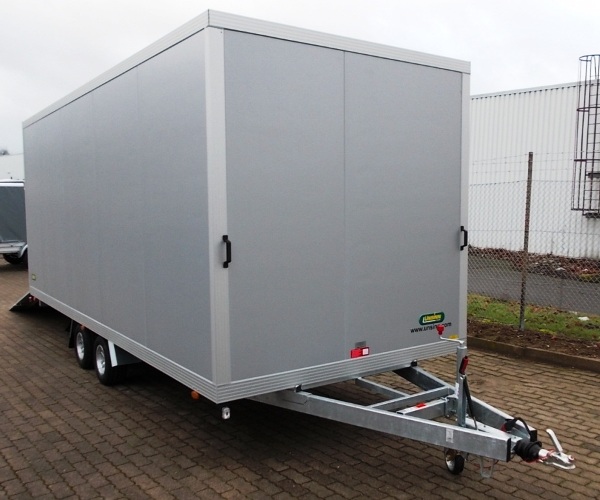 Unsinn PK 3054-10-2040 mit Beladerampe, Innenhöhe: 210 cm, mit Alufelgen
