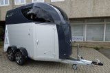 (Bild von Careliner ALU Dach und Bug in grey, Alufelgen, Premiumsattelkammer, 2. Innenleuchte LED, Bruststangenzusatzpolster, Netzlift, Panoramadach, Sattelablagestange)