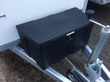 (Bild von Original AL-KO V-Box Profi Staubox 77/64x36xH38cm fr Anhnger, inkl. Montage, Alko Deichsel-Box)