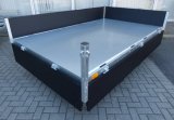 (Bild von * Saris Tandem-Heckkipper K1 276 150 2700 2 E mit E-Pumpe, BlackEdition 2,7t zGG, Ladema�e276x150x35cm)