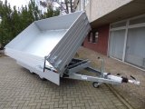 (Bild von Saris Tandem-Dreiseitenkipper K3 306 184 3500 2 E mit E-Pumpe und Aufsatzbordwnden, 3,5t zGG, 306x184x60cm)