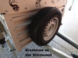 Ersatzrad 195/70 R15 an Stirnwand montiert