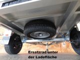 Ersatzrad 195/70 R15 hinten unter der Ladeflche montiert